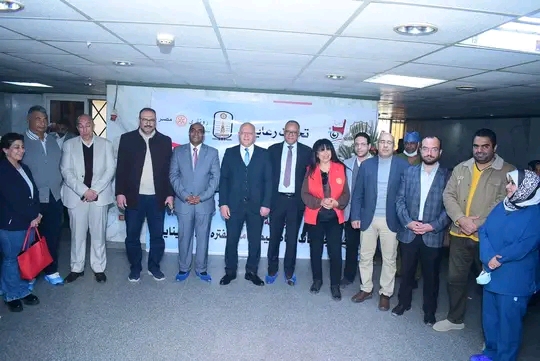 بالتعاون مع نادي روتاري قسم طب وجراحة العيون بجامعة سوهاج ينجح في إجراء 118 عملية مياه بيضاء علي مدار يومين