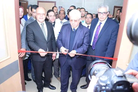 بتكلفة ١٧ مليون جنيه تركيب جهاز القسطرة الجديد بوحدة القسطرة المخية بمستشفى سوهاج الجامعى وإجراء ٦ عمليات دقيقة خلال شهر