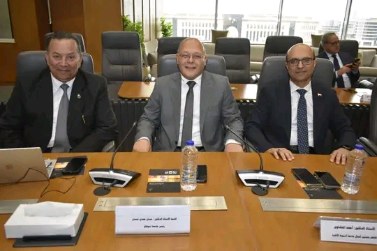 رئيس جامعة سوهاج يشارك في اجتماع مجلس الجامعات الأهلية بالعاصمة الادارية