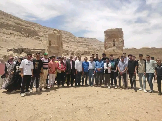 زيارة ميدانية لمنطقة أتريبس الاثرية تنظمها كلية الآثار بجامعةسوهاج لطلابها