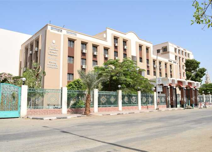 دون الحاجة إلى تدخل جراحي مفتوح إجراء ٣ عمليات دقيقة بالقسطرة التداخلية لأطفال بمستشفى سوهاج الجامعي