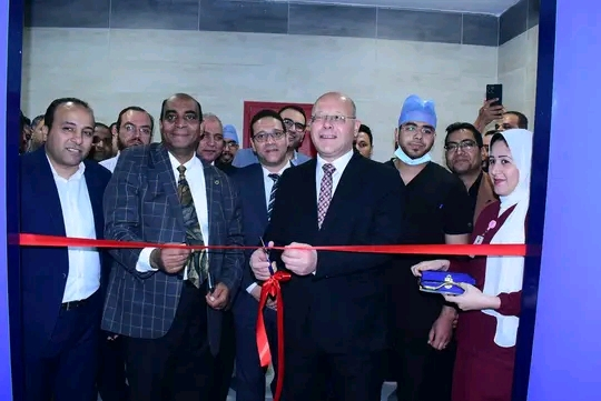 بتكلفة ٥٠ مليون جنيه النعماني يفتتح جهاز القسطرة المخية الوحيد من نوعه على مستوى الجامعات المصرية بمستشفى الطوارئ الجامعي بسوهاج