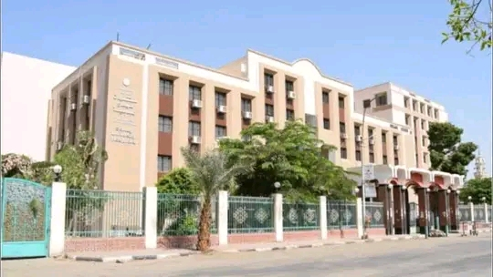 اكثر من ٤٠٠ ألف مريض ترددوا على العيادات الخارجية بمستشفيات سوهاج الجامعية خلال عام و استحداث عدد من العيادات الجديدة لخدمة اهالي المحافظة