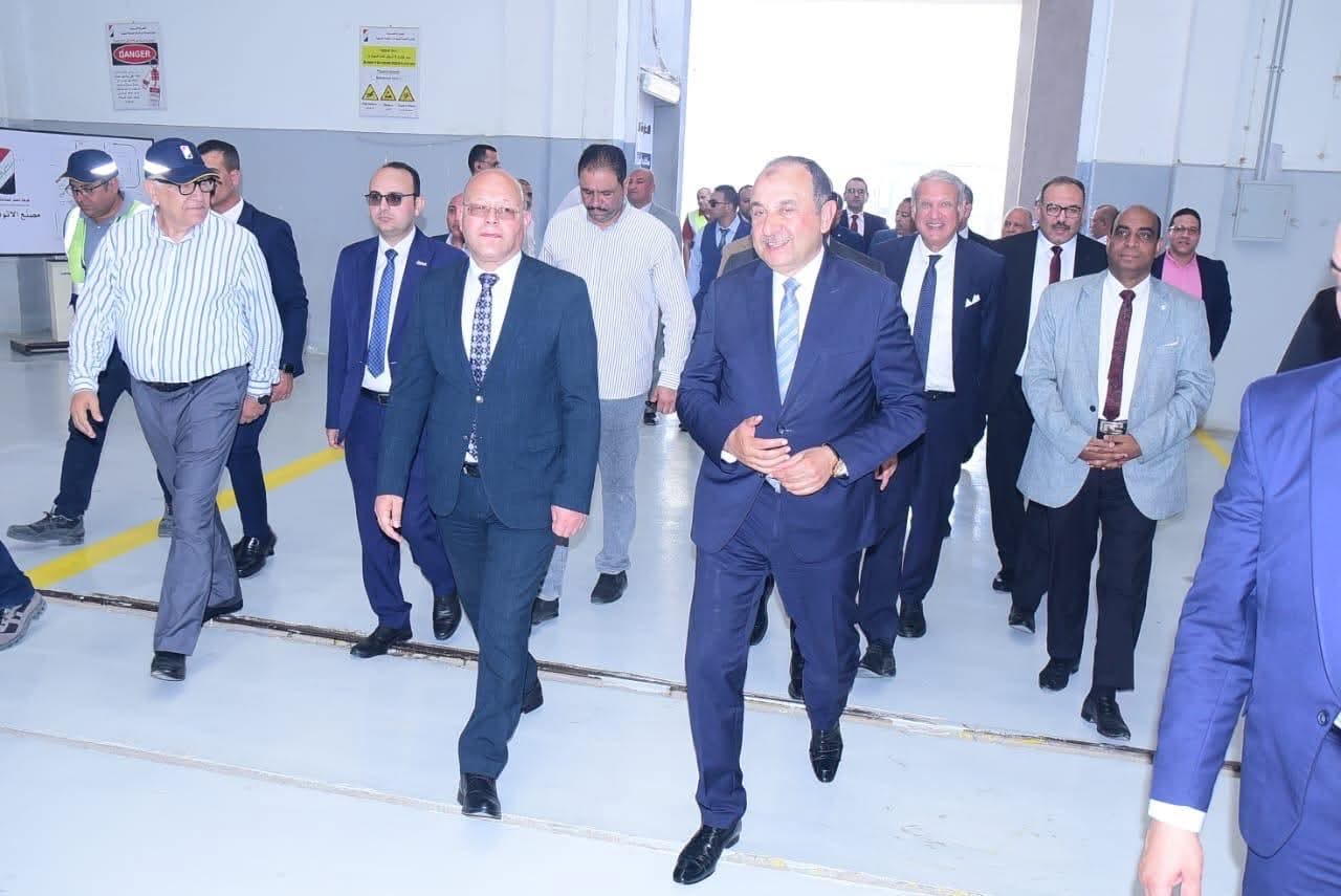 وزير قطاع الأعمال العام ورئيس جامعة سوهاج في زيارة ميدانية لشركة النصر للسيارات
