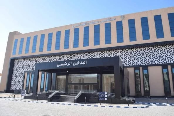 استقبال ٢٢٢ حالة طارئة خلال ٢٤ ساعة بمستشفى الطوارئ الجديد بجامعة سوهاج وحجز ١٢٤ حالة بالأقسام الداخلية والرعايات المركزة