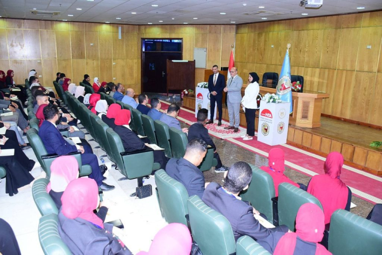 النعماني يشهد ختام فعاليات مبادرة «أنا أيضا مسئول» بجامعة سوهاج ويؤكد علي ان التزام ووعي الطلاب كان المعيار الأساسي لنجاح المبادرة