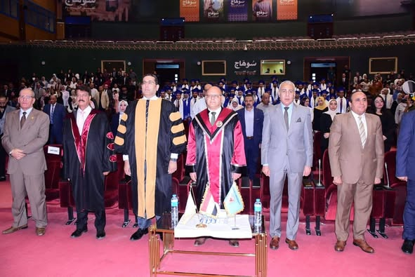 جامعتي سوهاج و المصرية للتعلم الإلكتروني الأهلية يحتفلان بتخرج دفعة جديدة من طلاب إدارة الأعمال وتكنولوجيا المعلومات