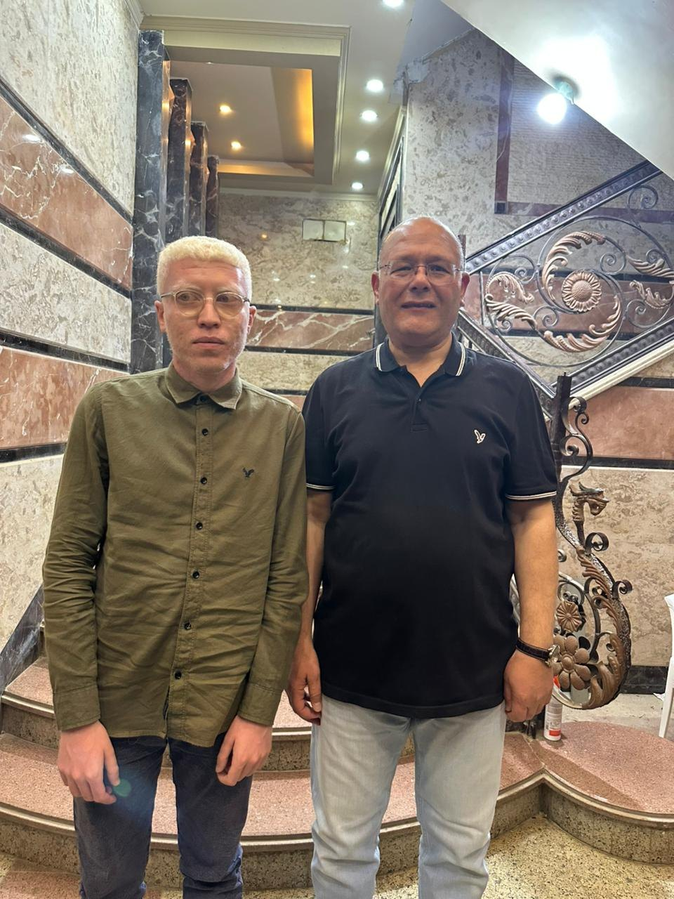 رئيس جامعة سوهاج يلتقي بالطالب يوسف ويؤكد علي إنهاء كافة اجراءات تعيينه معيدا بكلية الآداب 