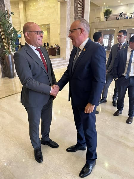 مشاركة بارزة لجامعة سوهاج في أسبوع القاهرة للمياه. بتوقيع اتفاقيه تعاون مع مؤسسة ويف ميكر بهولندا حول المياه والغذاء والطاقة وتكنولوجيا المناخ