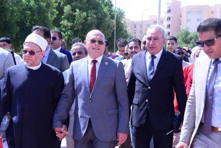 ماراثون النصر ينطلق من قلب جامعة سوهاج ٤ آلاف طالب وطالبه يهتفون لمجد أكتوبر