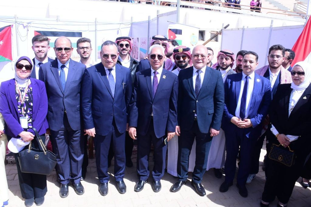 جامعة سوهاج ترسّخ مكانتها كوجهة تعليمية جاذبة للطلاب الوافدين خلال مشاركتها بملتقى الحضارات