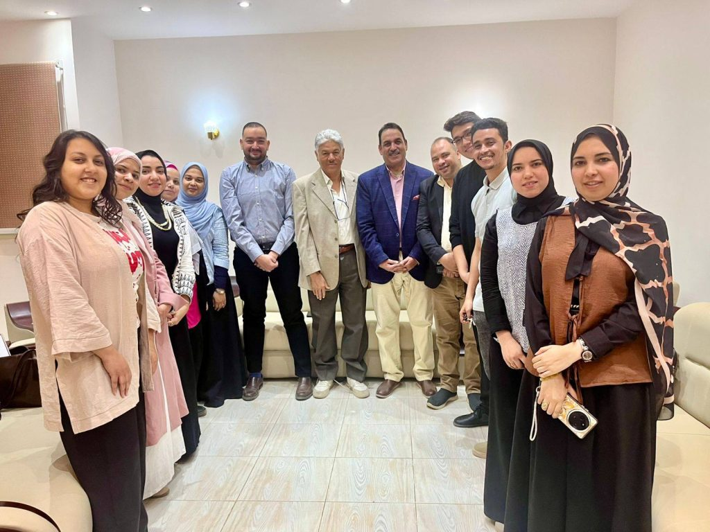 جامعة سوهاج تعزز الوعي لدي طلابها بدور مركز العزيمة في العلاج والتعافي من الإدمان