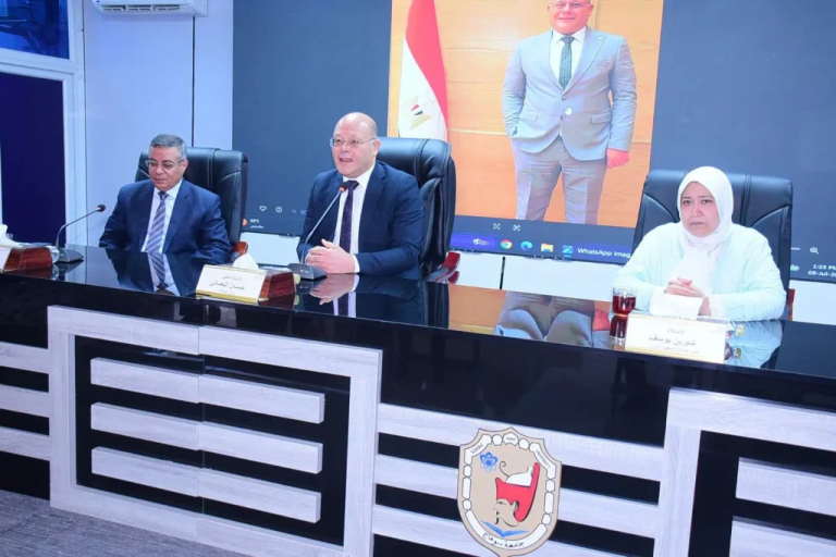 النعماني يكرم 520 من الجهاز الإداري في حفل ختام الدورات التدريبية، ويؤكد الاستثمار في العنصر البشري أساس تطوير الأداء المؤسسي