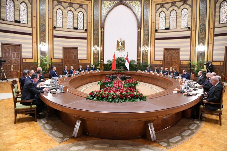 رئيس جامعةسوهاج: التعاون المصري الصيني نموذج للشراكات الدولية الداعمة للتنمية والسلام..70 عامًا من العلاقات المصرية الصينية