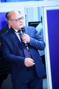 رئيس جامعة سوهاج أستاذًا ومحاضرًا في مؤتمر جراحة العظام: ويستعرض أحدث تقنيات جراحات الأعصاب الدقيقة