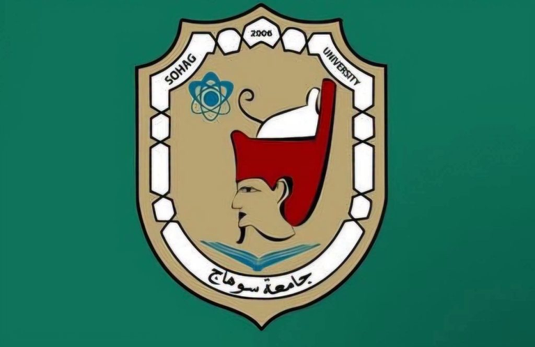 جامعة سوهاج تتصدر الجامعات المصرية في أنشطة خدمة المجتمع وتنمية البيئة بـ2841 نشاطًا